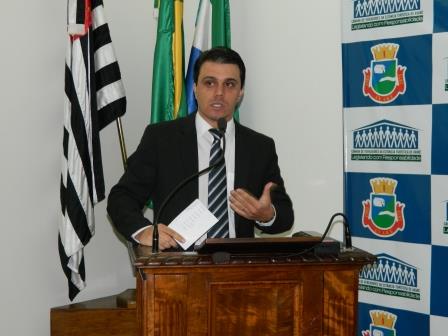 Marcelo Ortega pede que Prefeitura informe sobre programa de reforço escolar