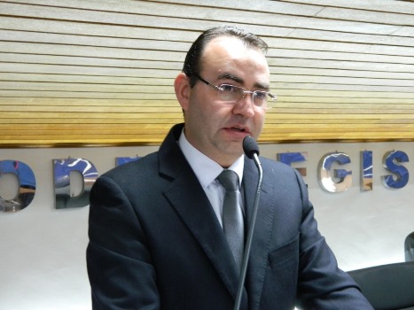 Flávio Zandoná questiona falta de Secretário do Turismo