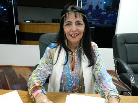 Professora Adalgisa aponta necessidade de fiscalização de ações cotidianas