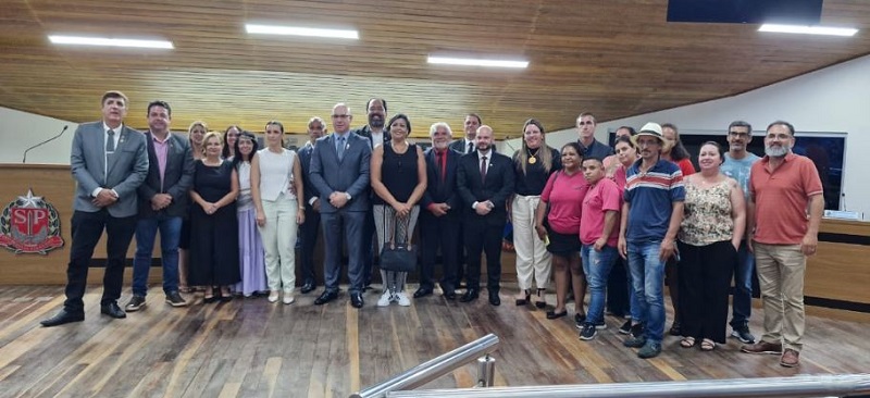 2ª Sessão Ordinária do ano teve homenagem e comemoração